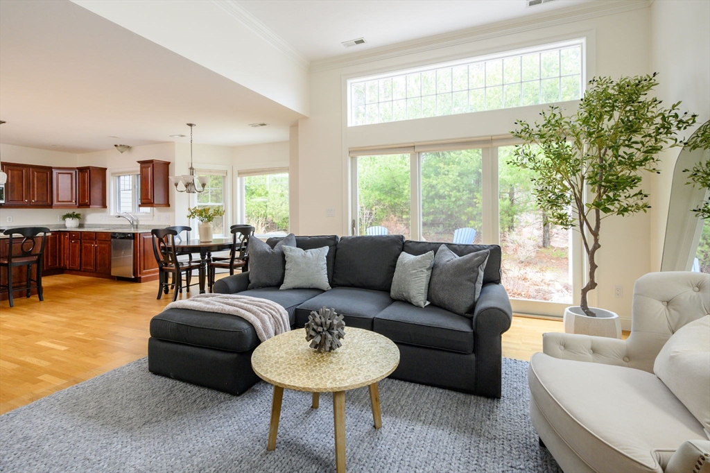 3 Crows Nest Ln # 3