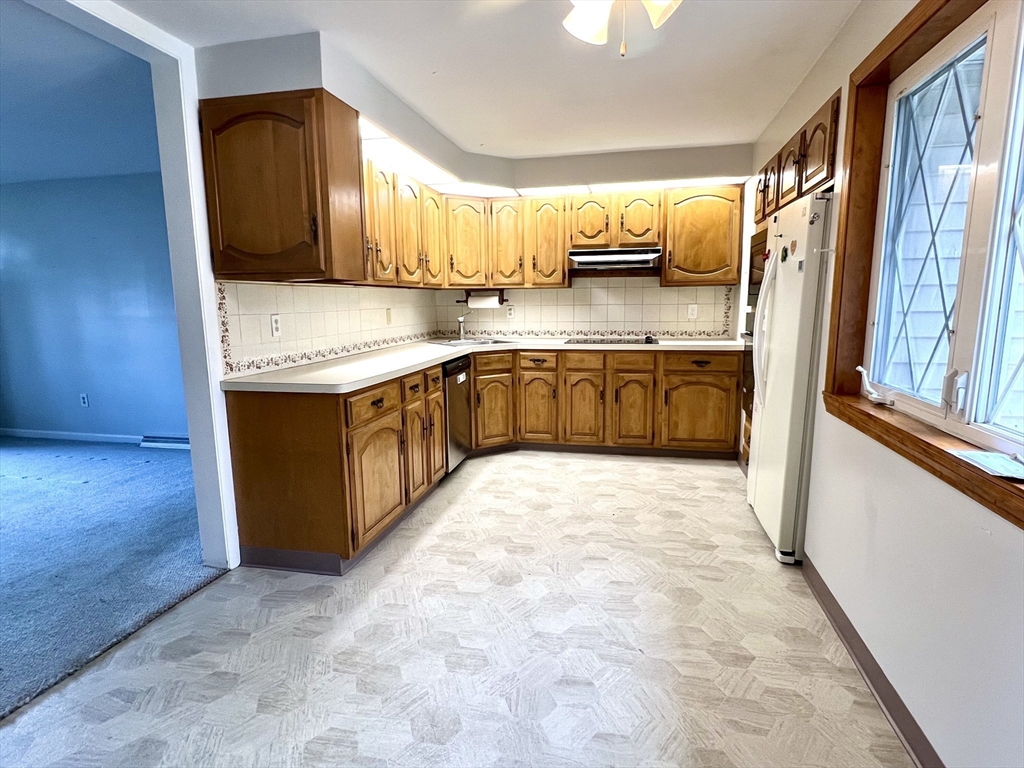 111 Carleton St