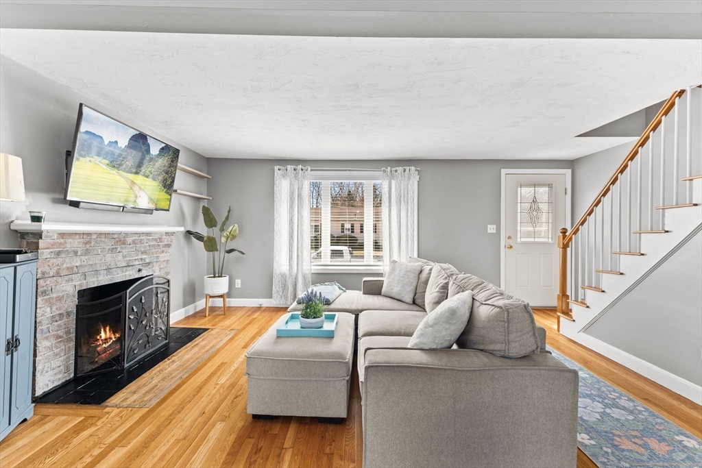 49 Nevens Cir