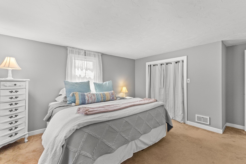 49 Nevens Cir