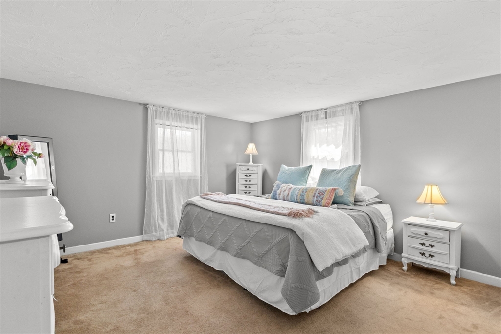 49 Nevens Cir