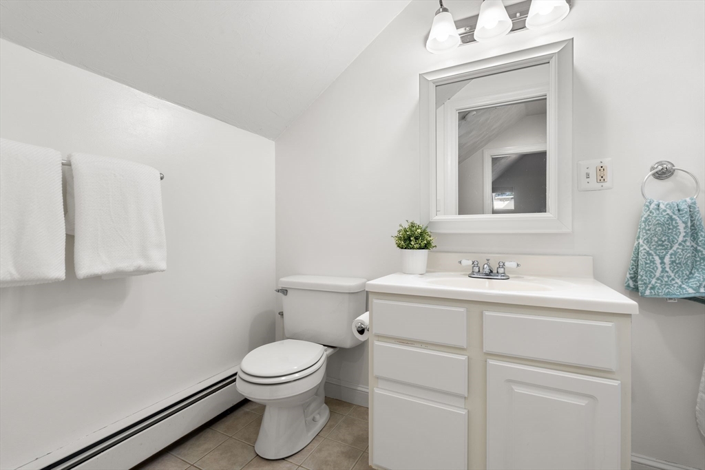 24 Union St # D