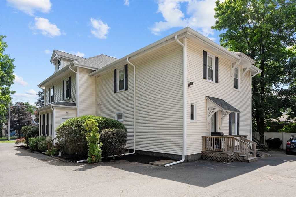 24 Union St # D