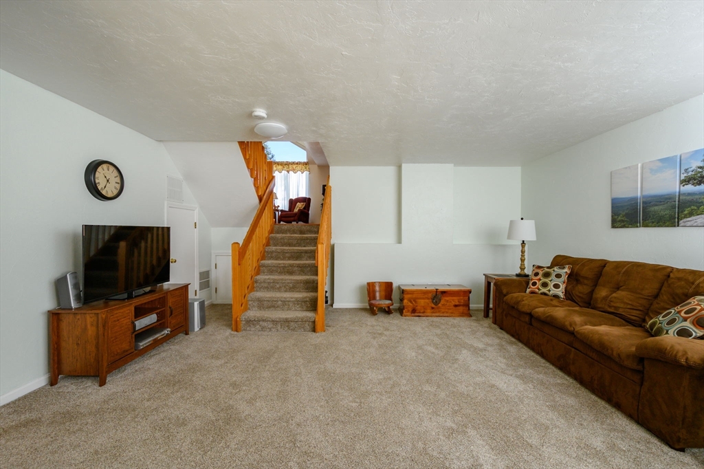 340 Centre Ave # 54
