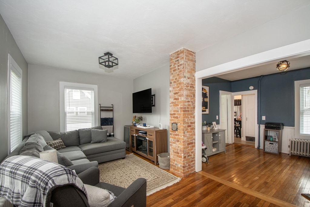 207 Vernon St