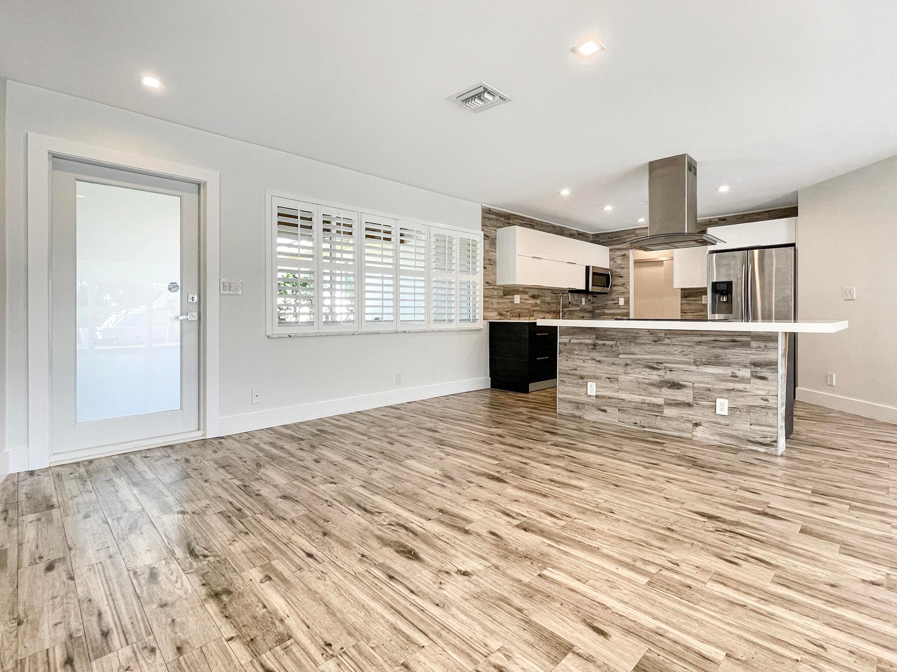 2164 NE 25th Street