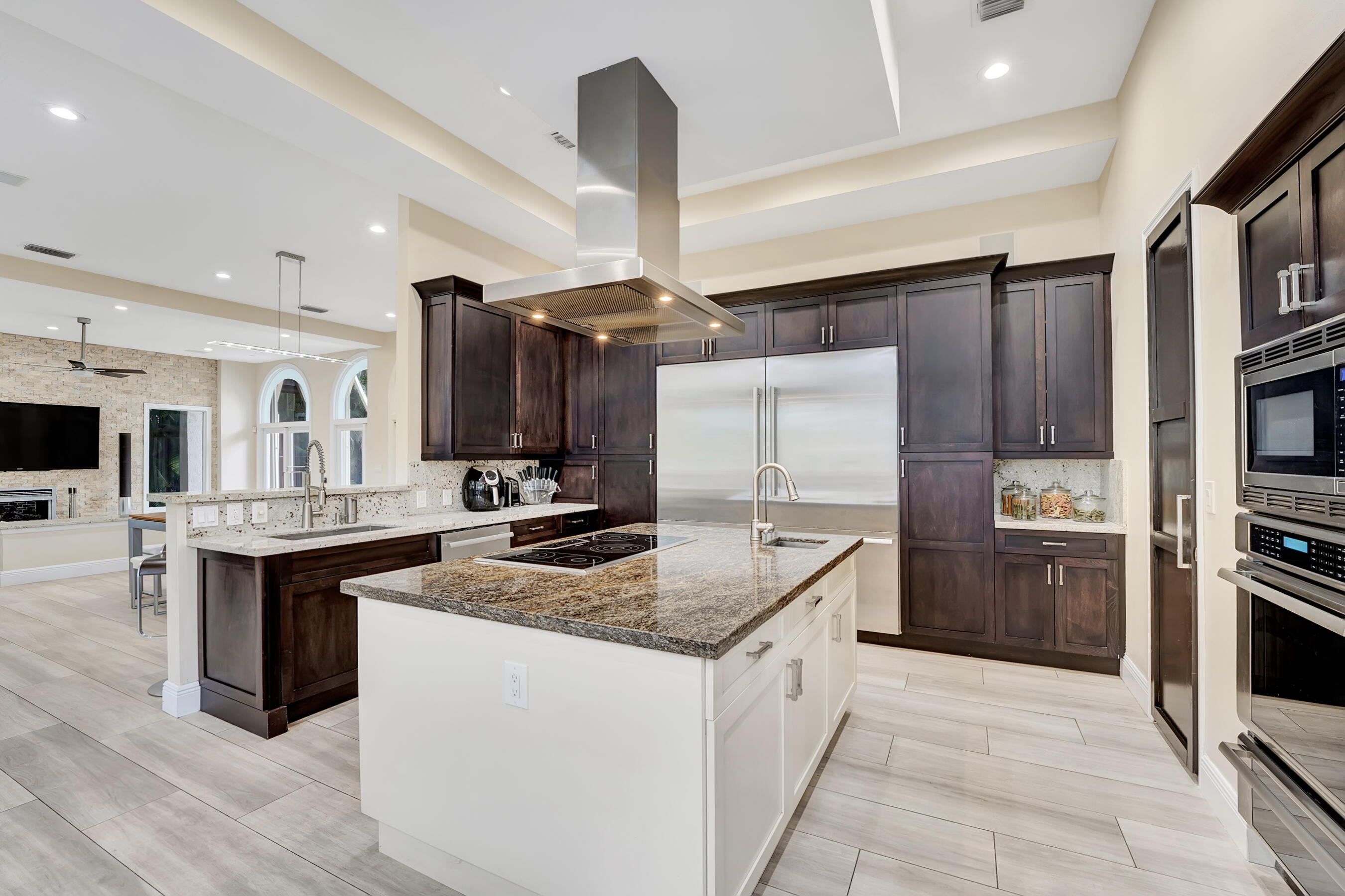 7272 NW 62nd Terrace