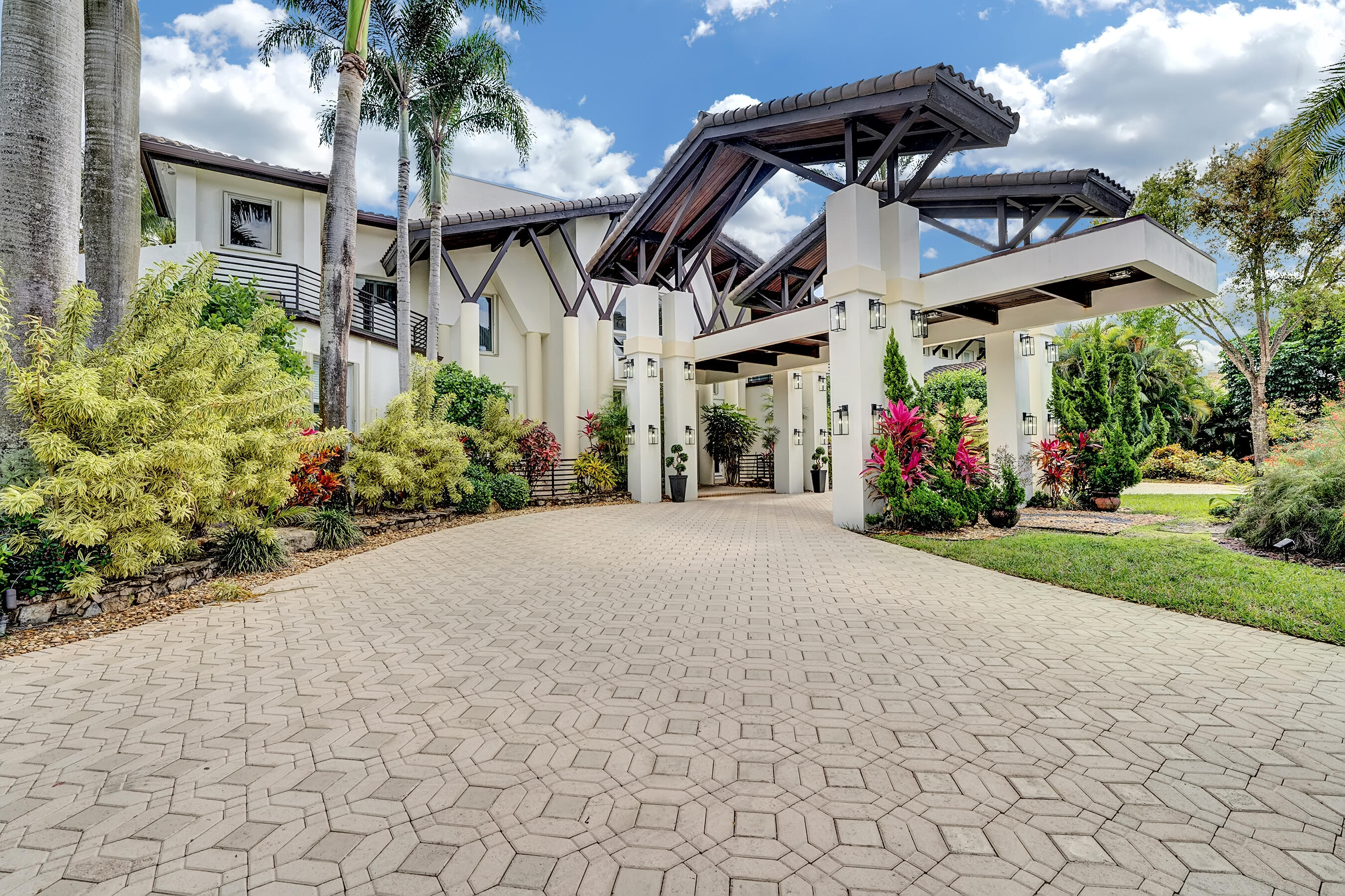 7272 NW 62nd Terrace