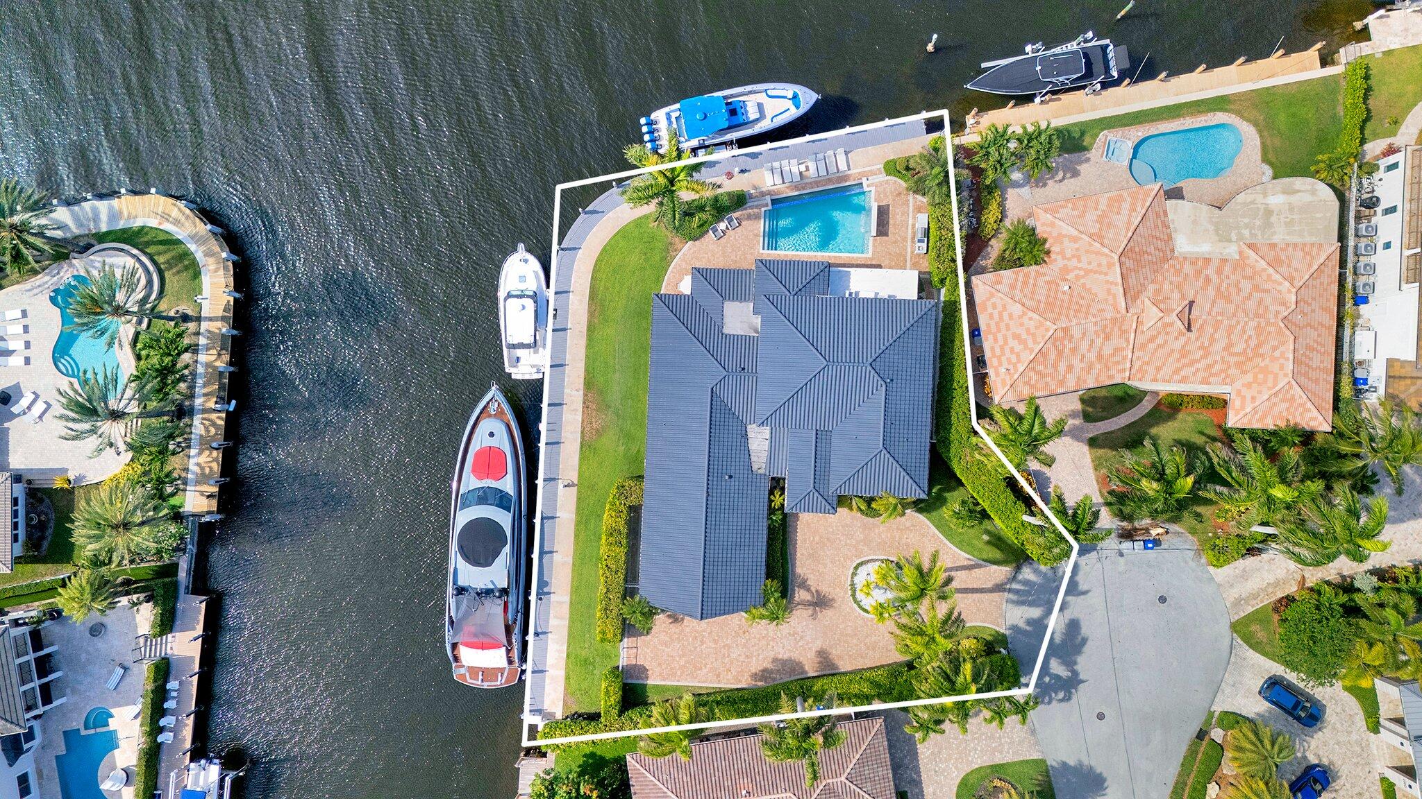 2593 SE 9th Street