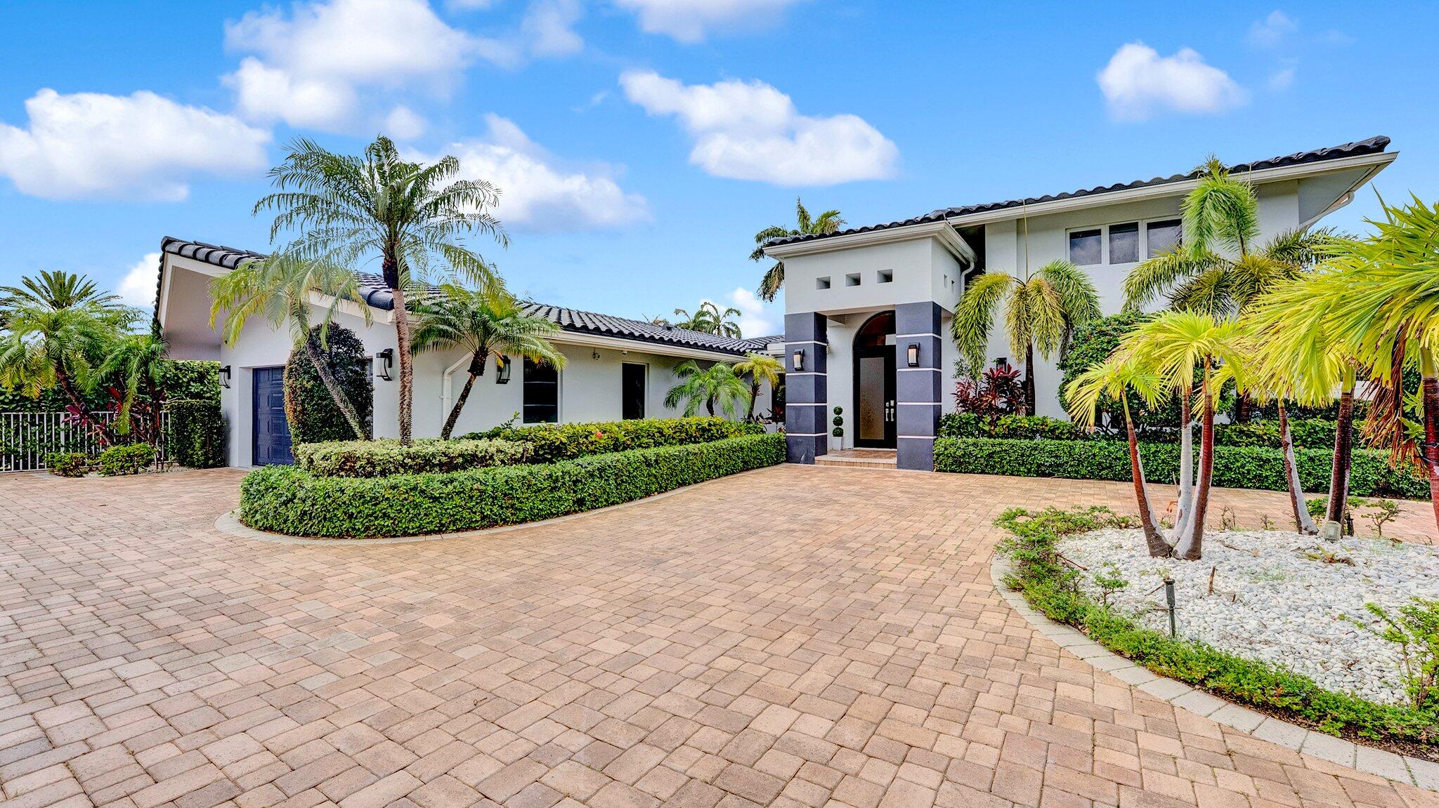2593 SE 9th Street