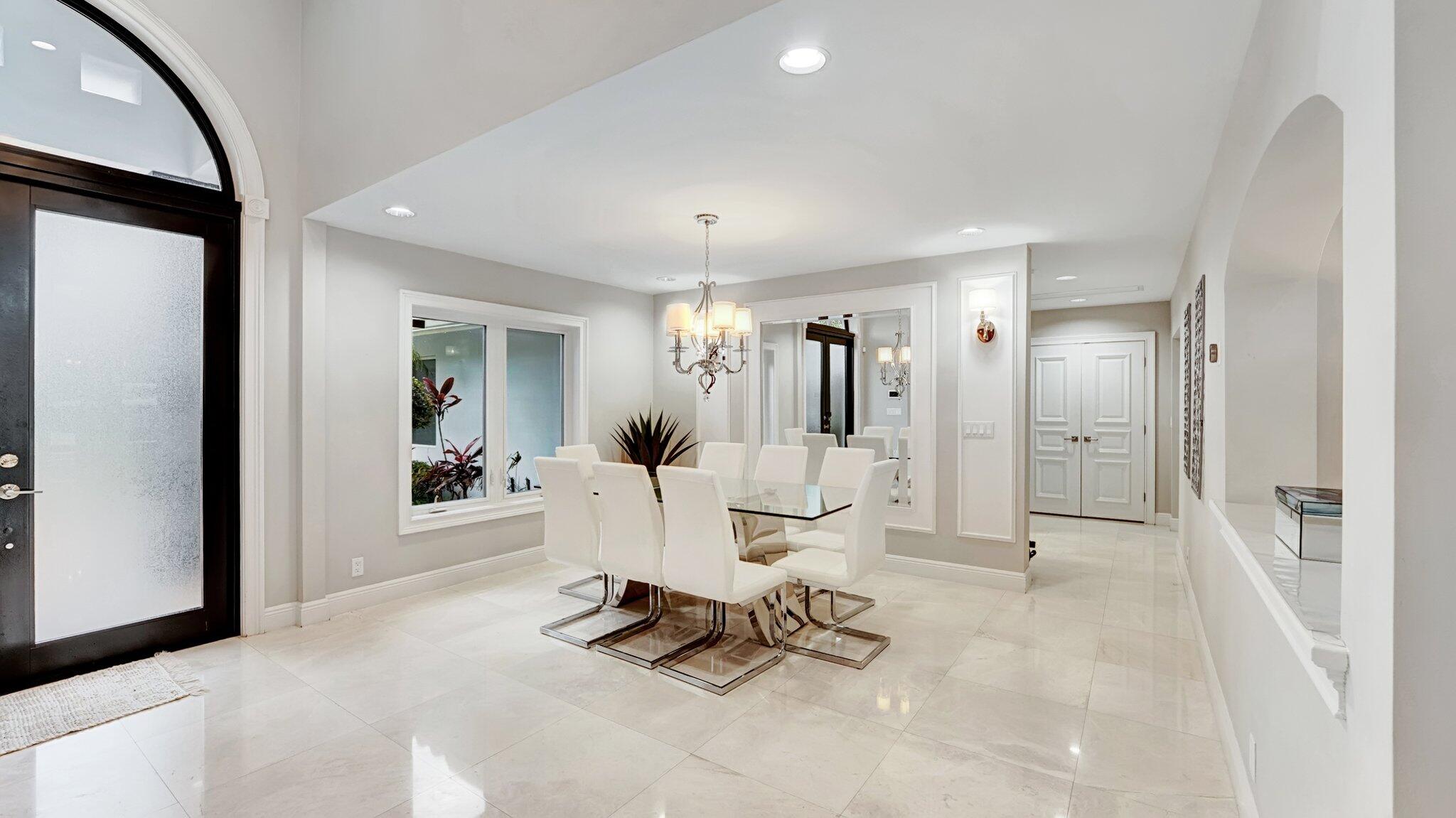 2593 SE 9th Street
