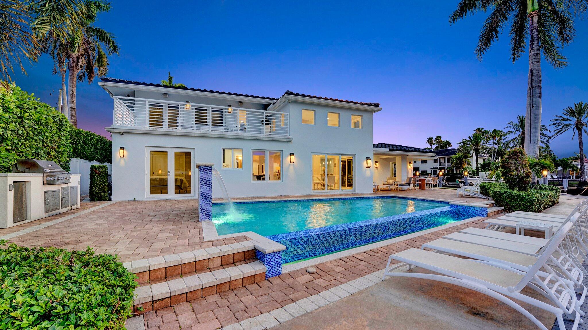 2593 SE 9th Street