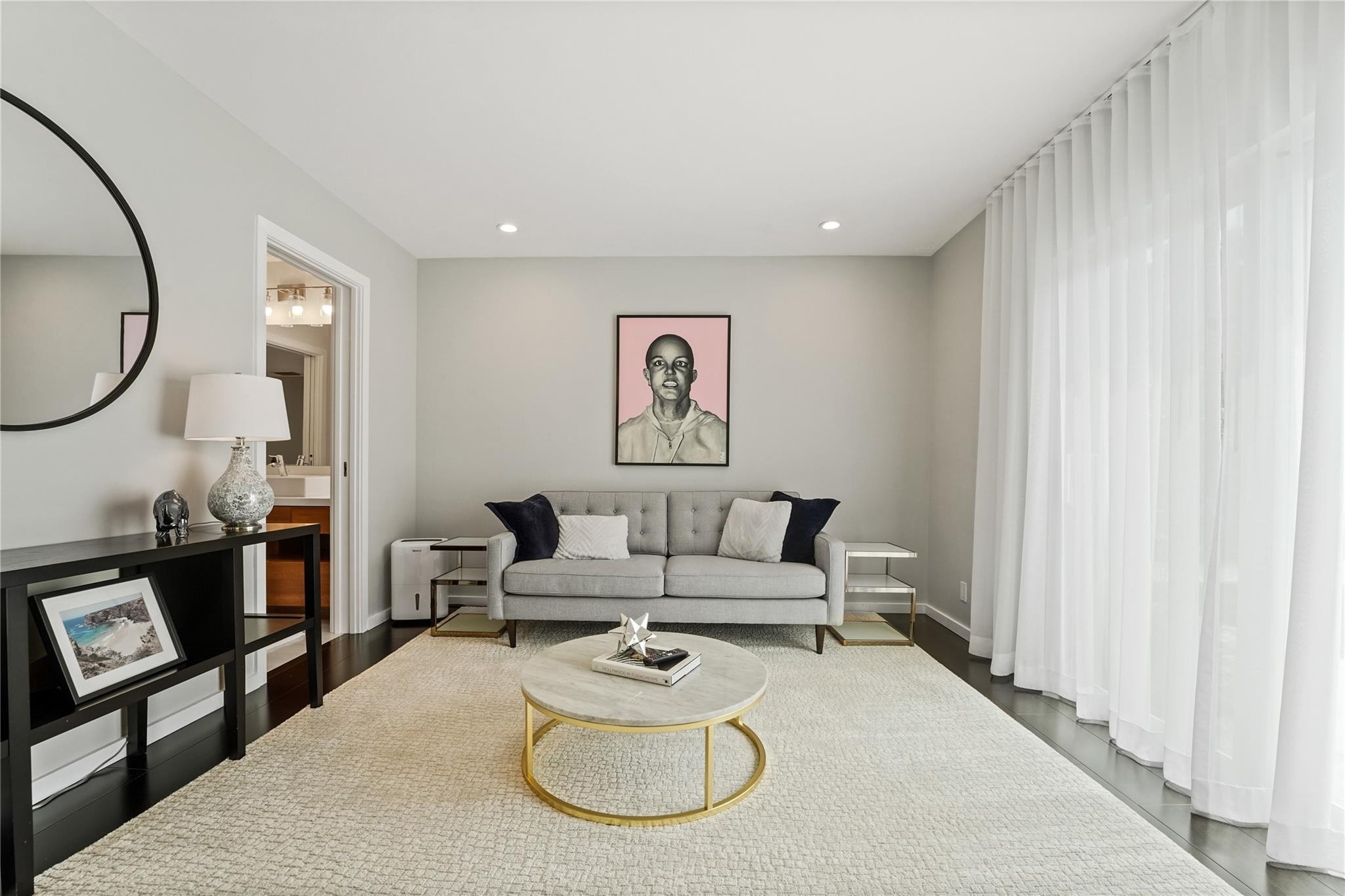 325 SEVEN ISLES Drive