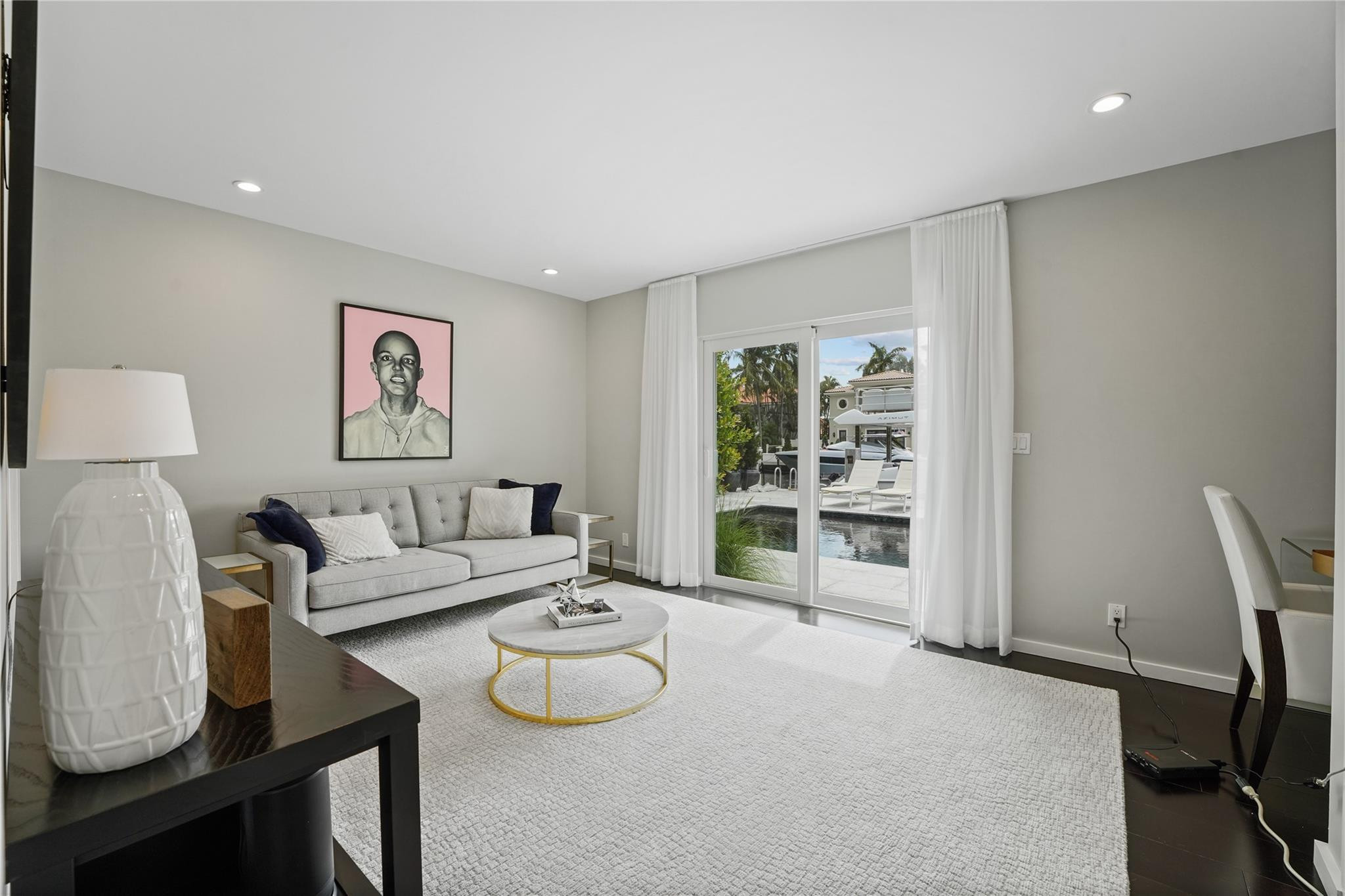 325 SEVEN ISLES Drive