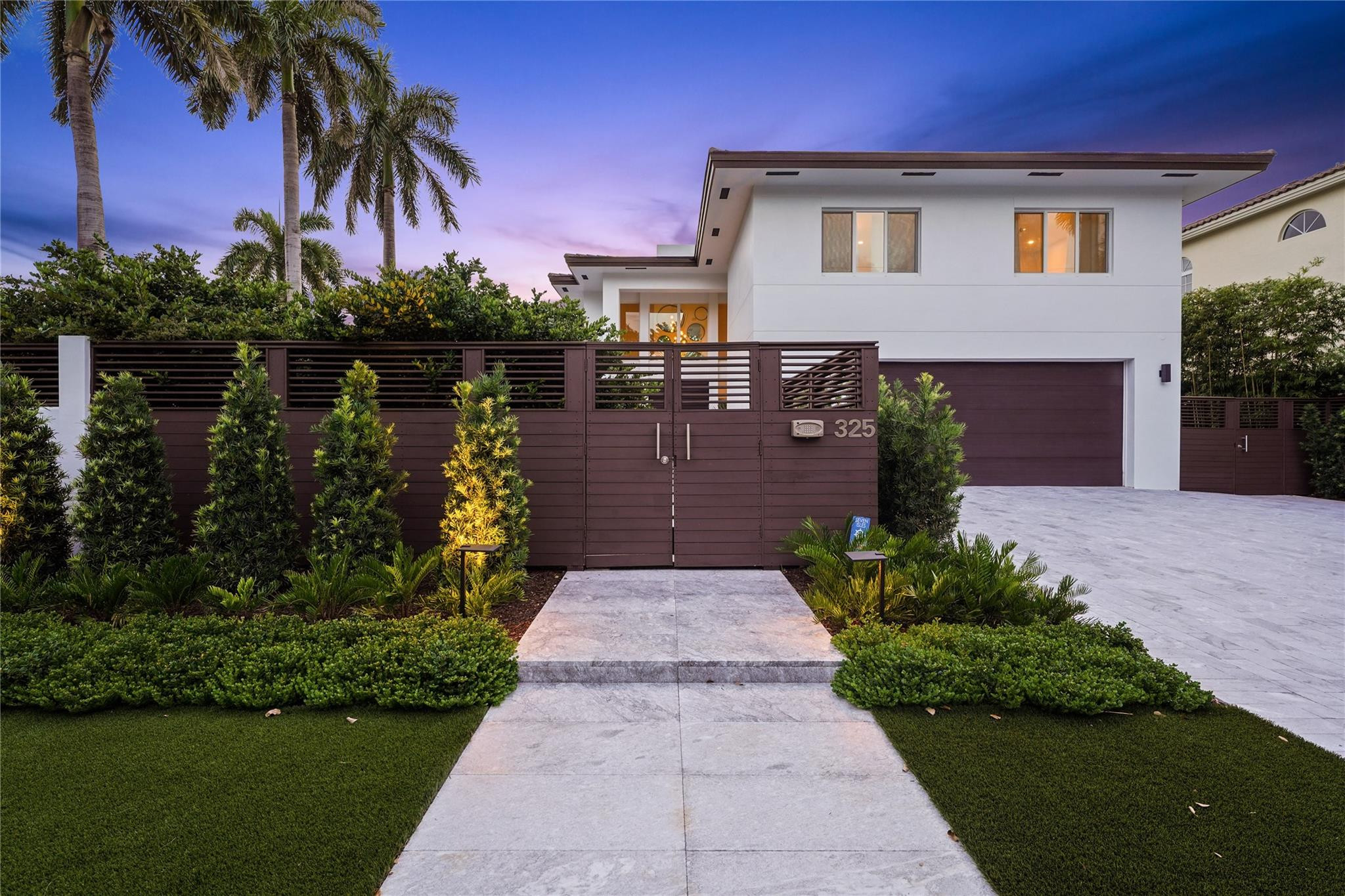 325 SEVEN ISLES Drive