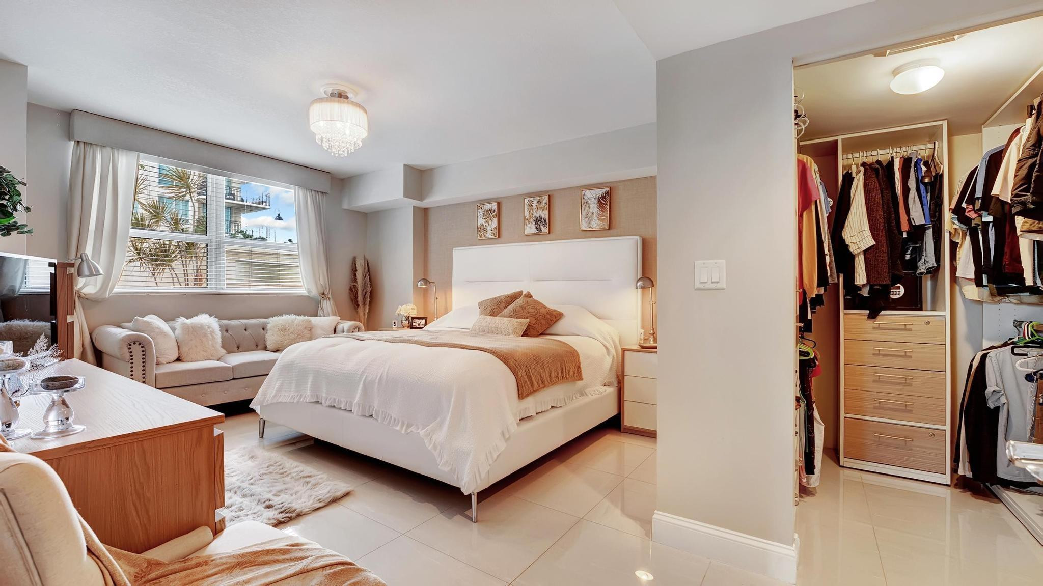 600 W Las Olas Blvd 703