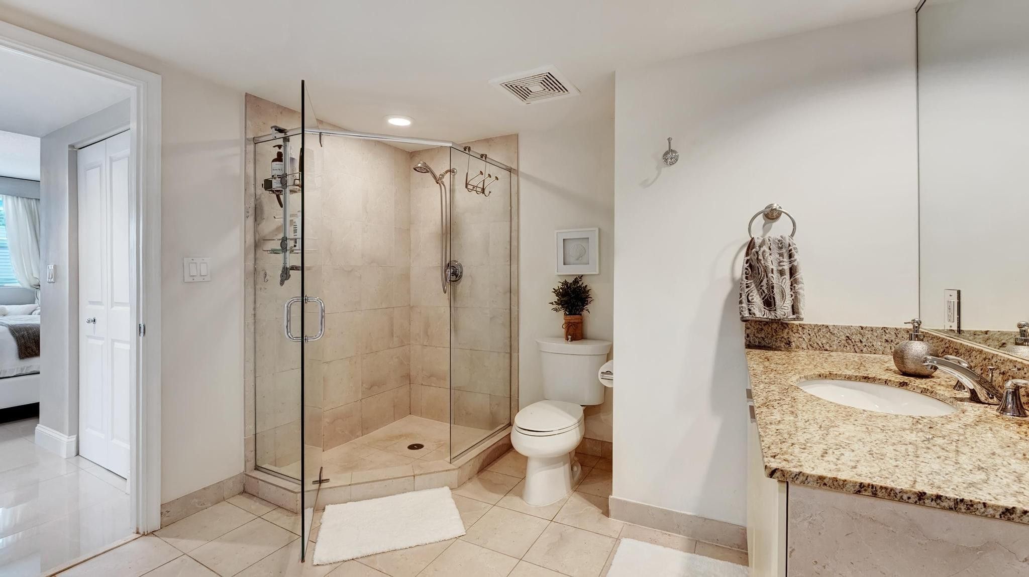 600 W Las Olas Blvd 703