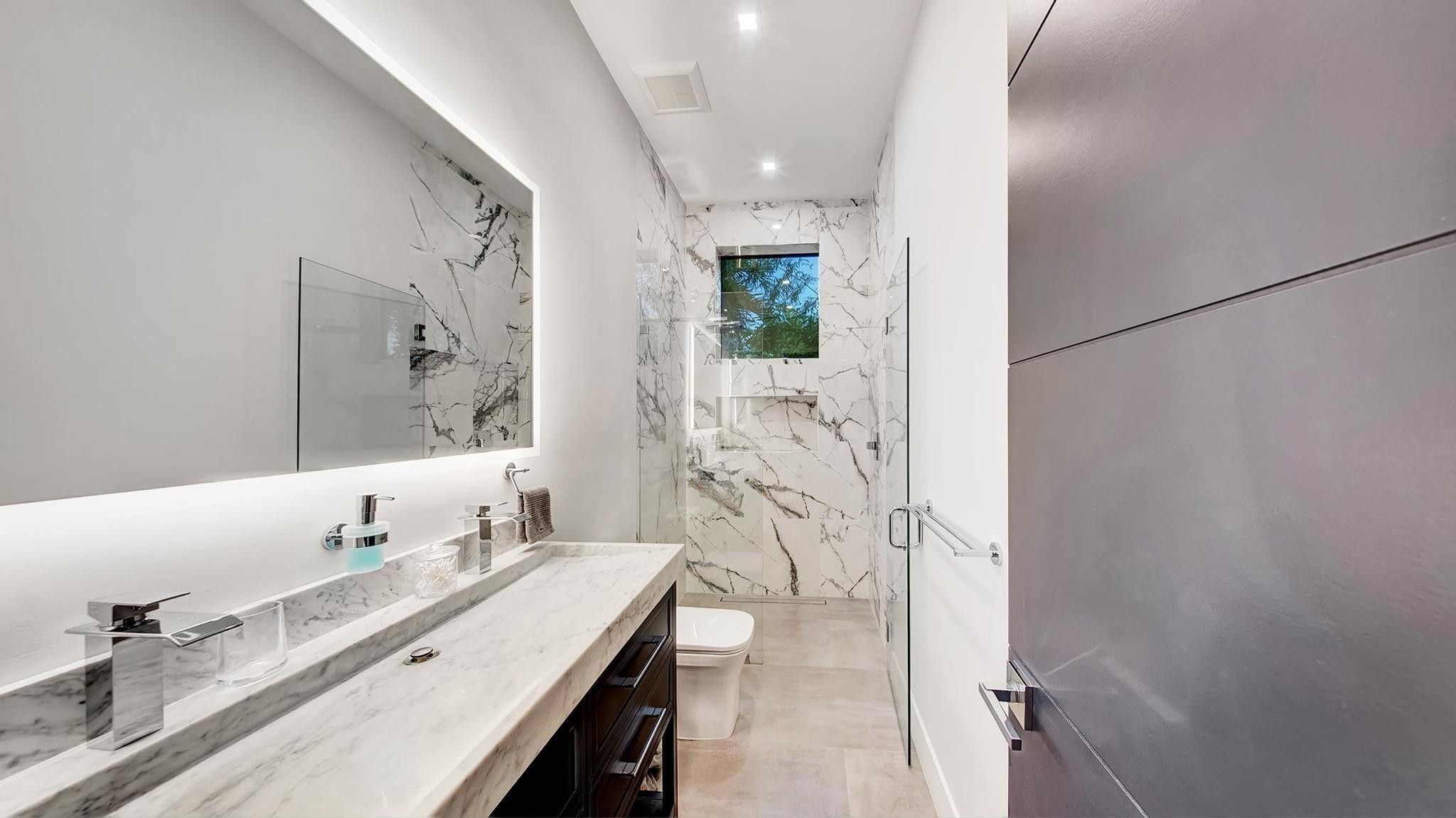 2341 NE 19th Ave
