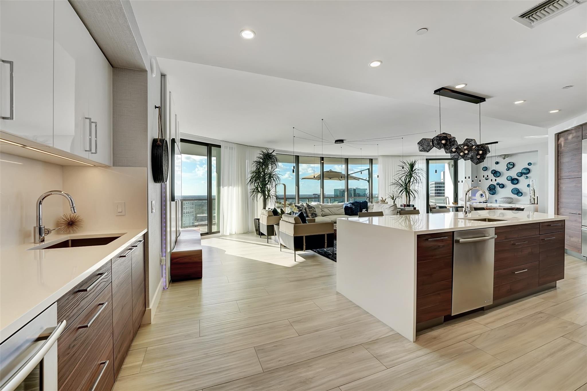 100 E Las Olas Blvd 2303