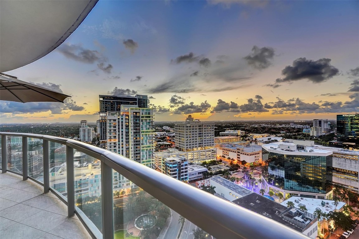 100 E Las Olas Blvd 2303