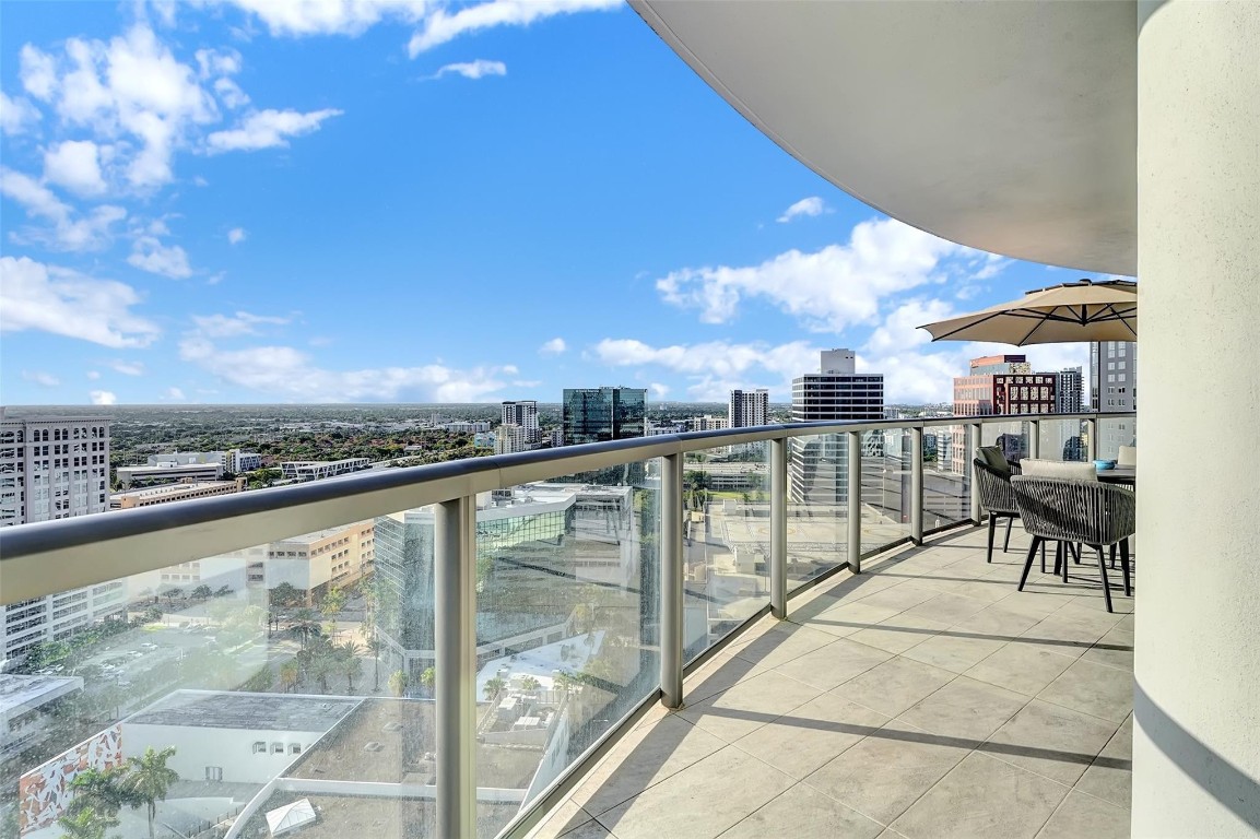 100 E Las Olas Blvd 2303