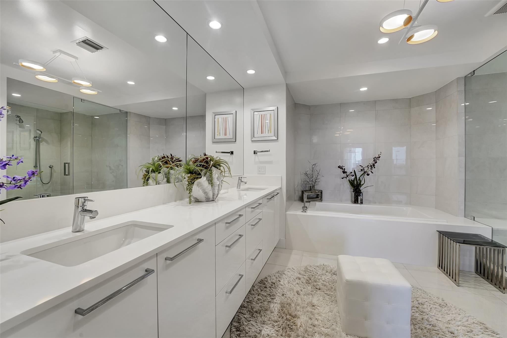 100 E Las Olas Blvd 2303