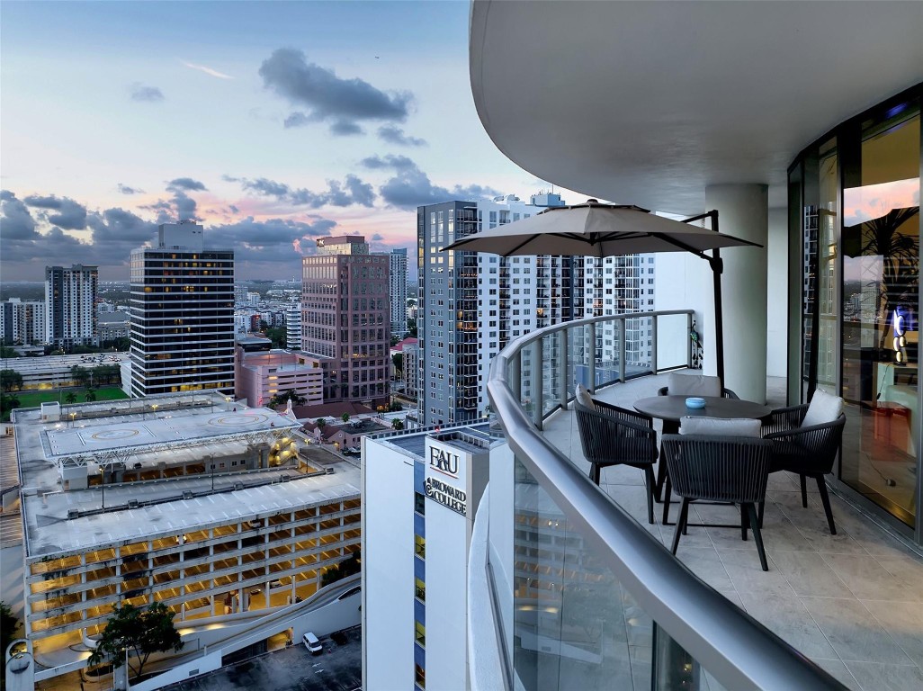 100 E Las Olas Blvd 2303