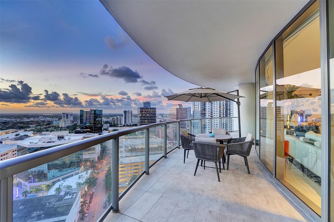 100 E Las Olas Blvd 2303