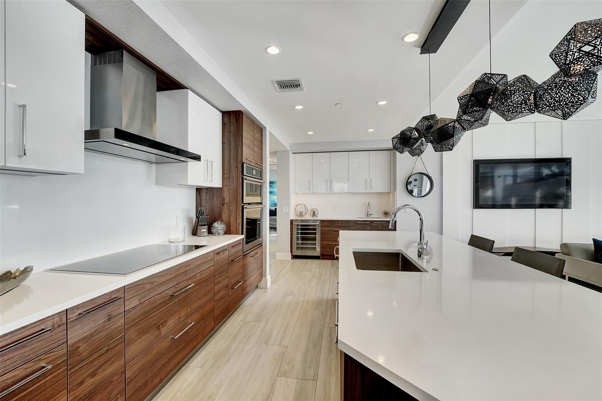 100 E Las Olas Blvd 2303