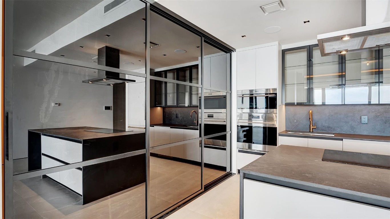 700 NE 26th Ter 4502