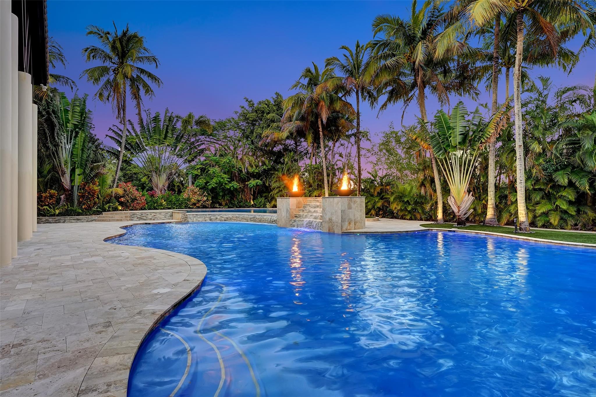 7272 NW 62nd Ter