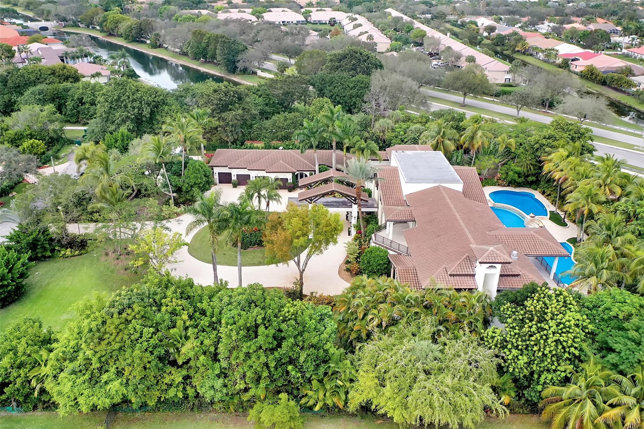 7272 NW 62nd Ter