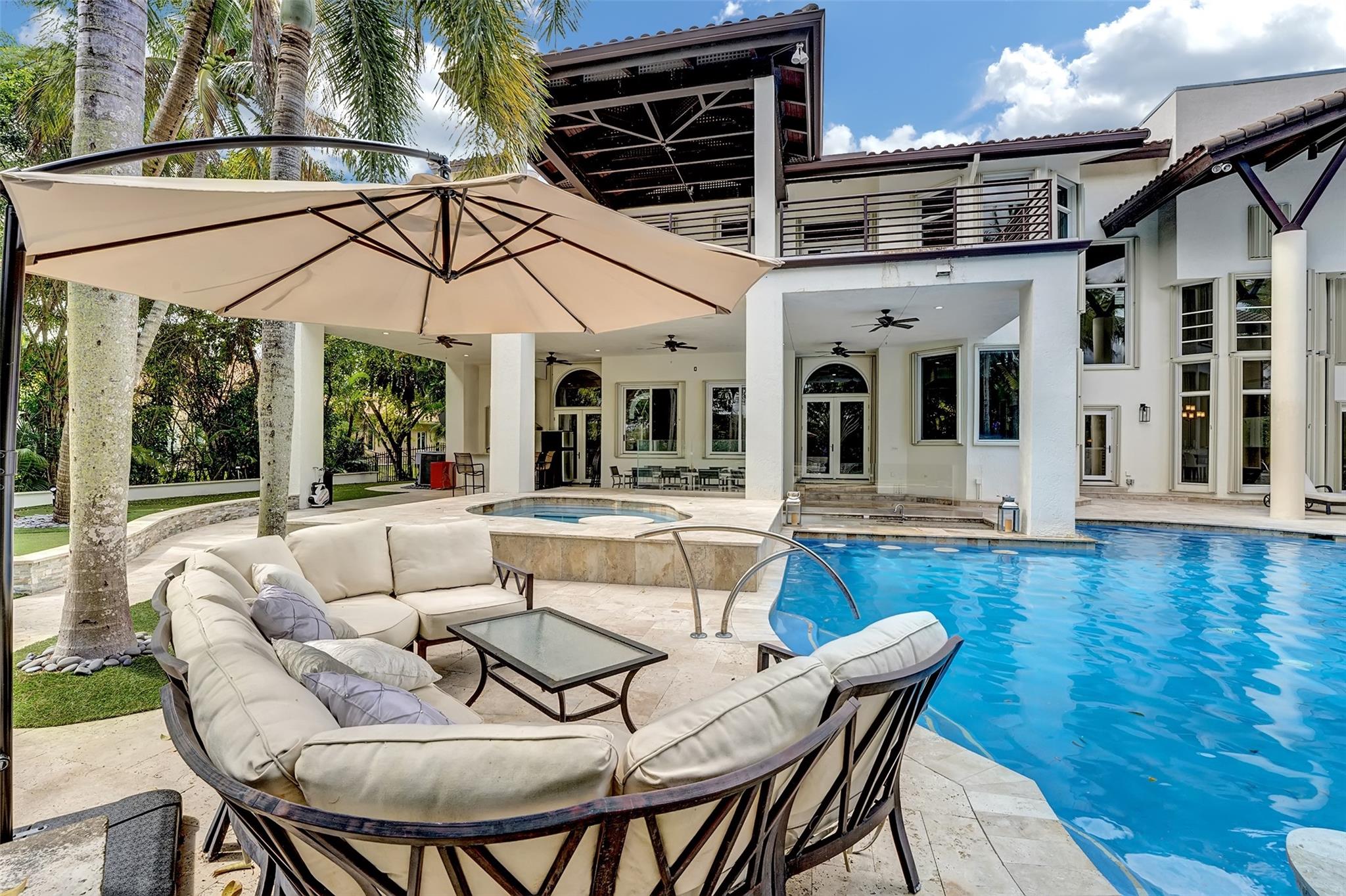 7272 NW 62nd Ter
