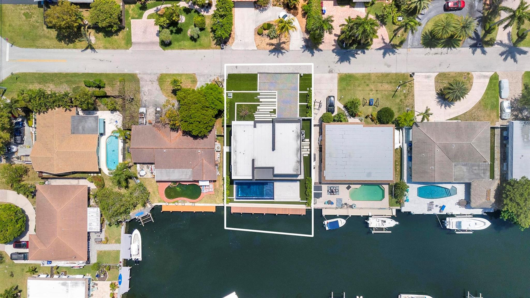 321 SE 14th Ave