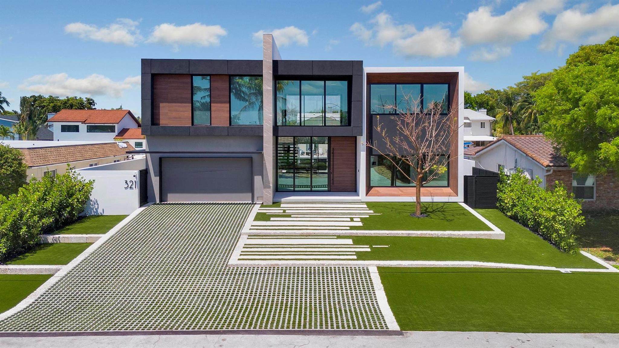 321 SE 14th Ave