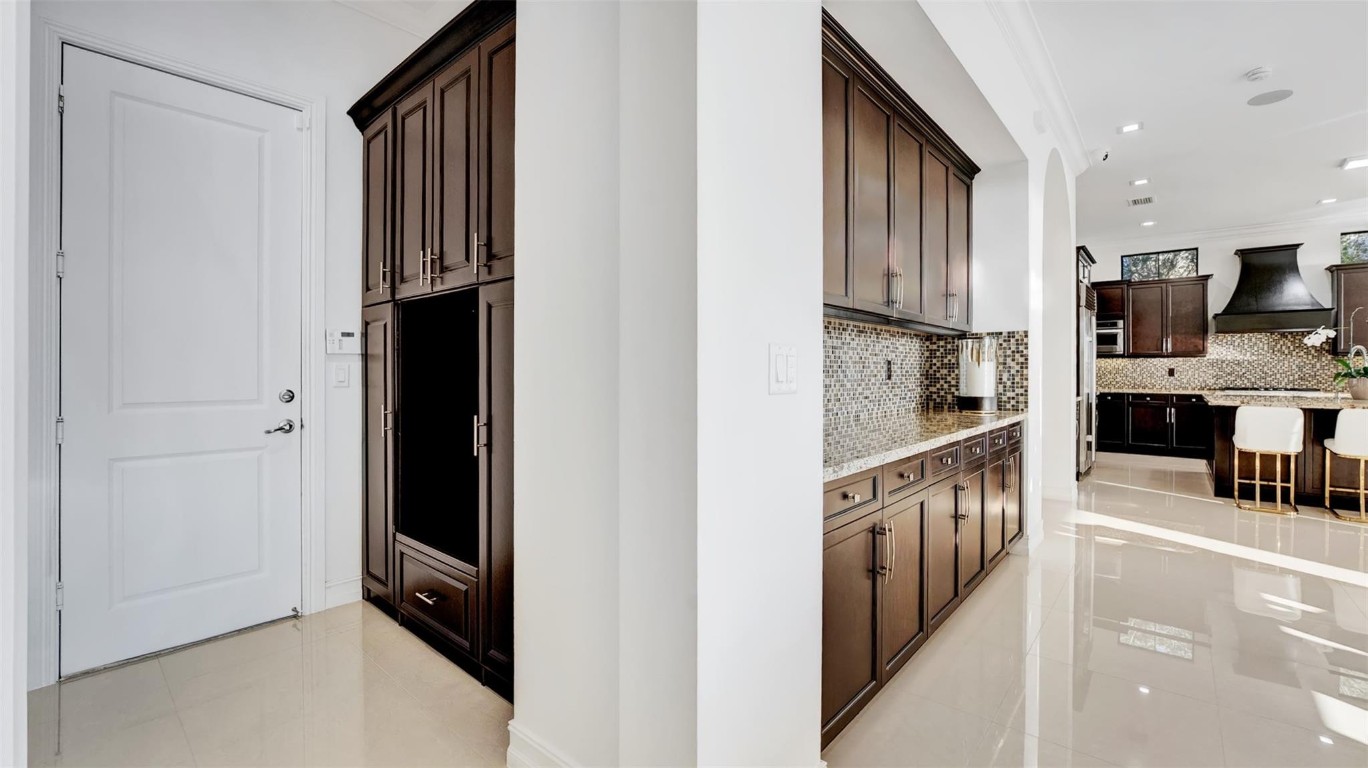 8765 Watercrest Circle