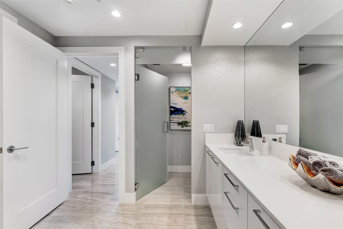 100 E Las Olas Blvd 2803