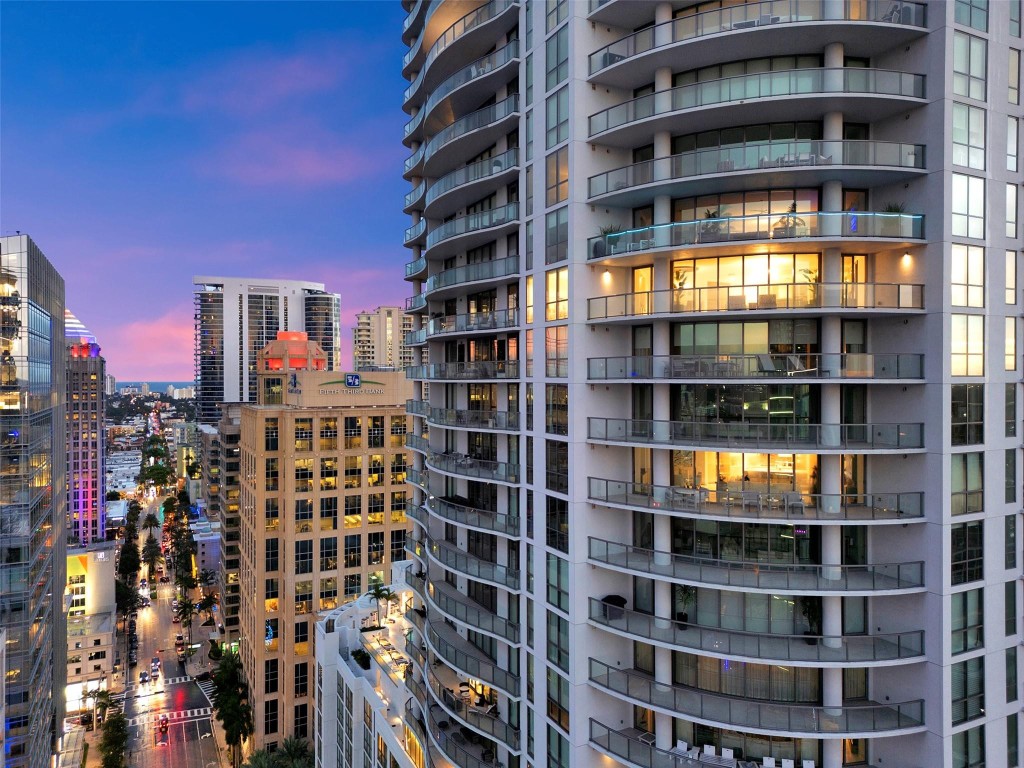 100 E Las Olas Blvd 2803