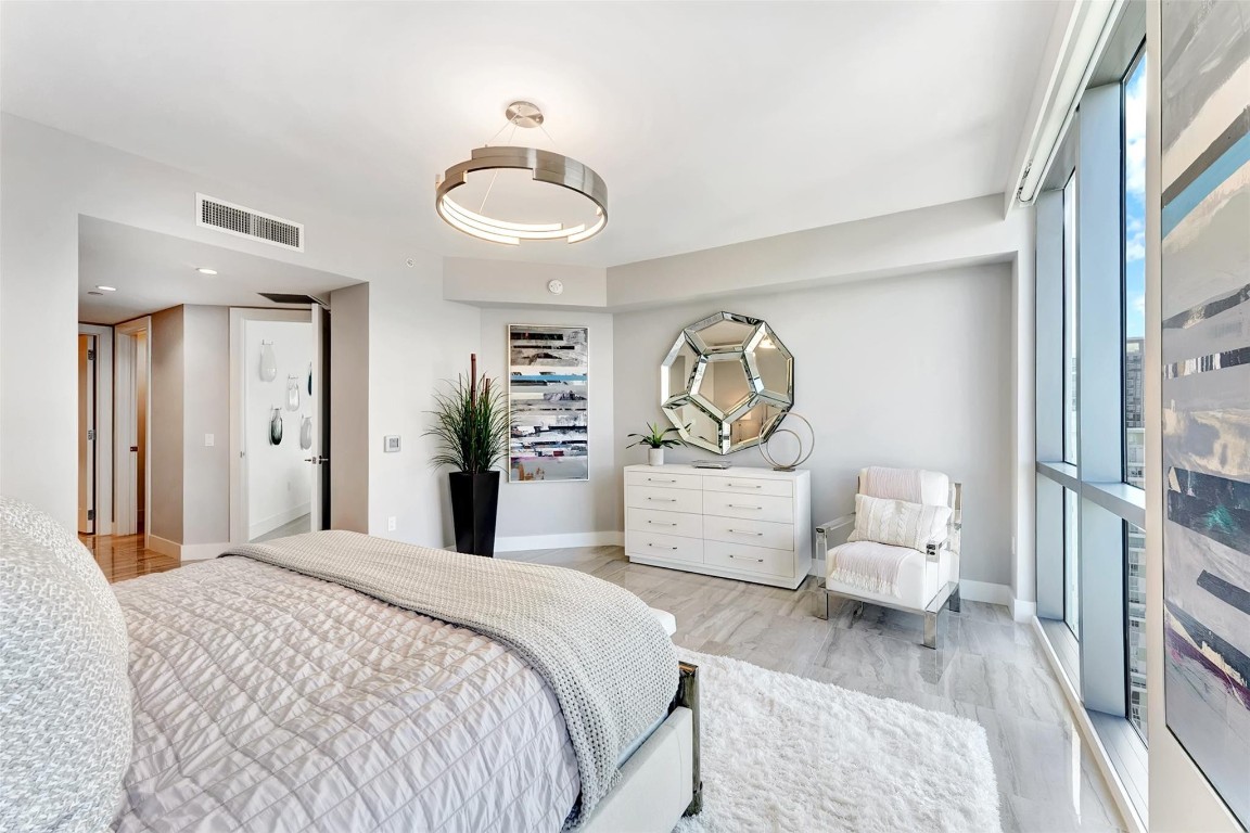 100 E Las Olas Blvd 2803