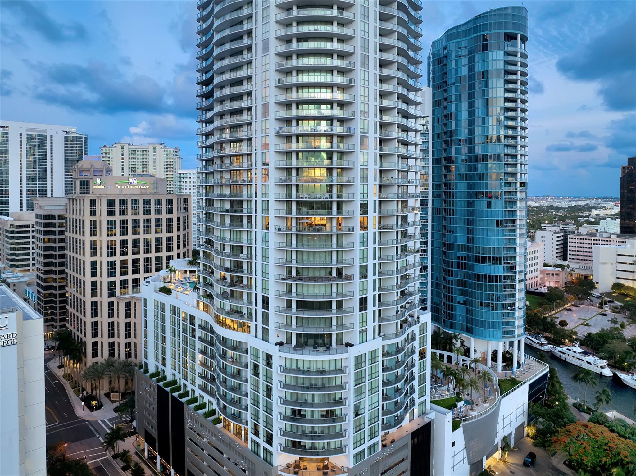 100 E Las Olas Blvd 2803