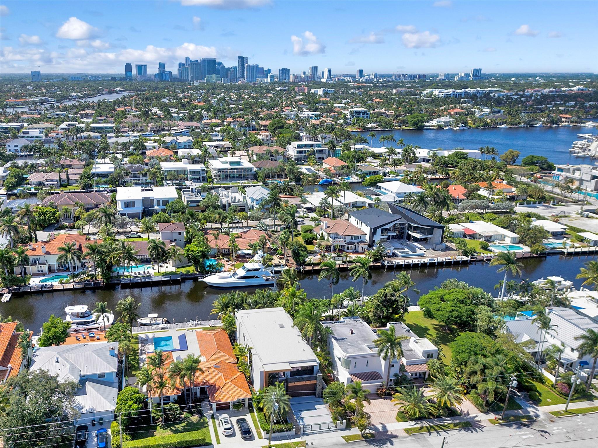 609 Poinciana Dr