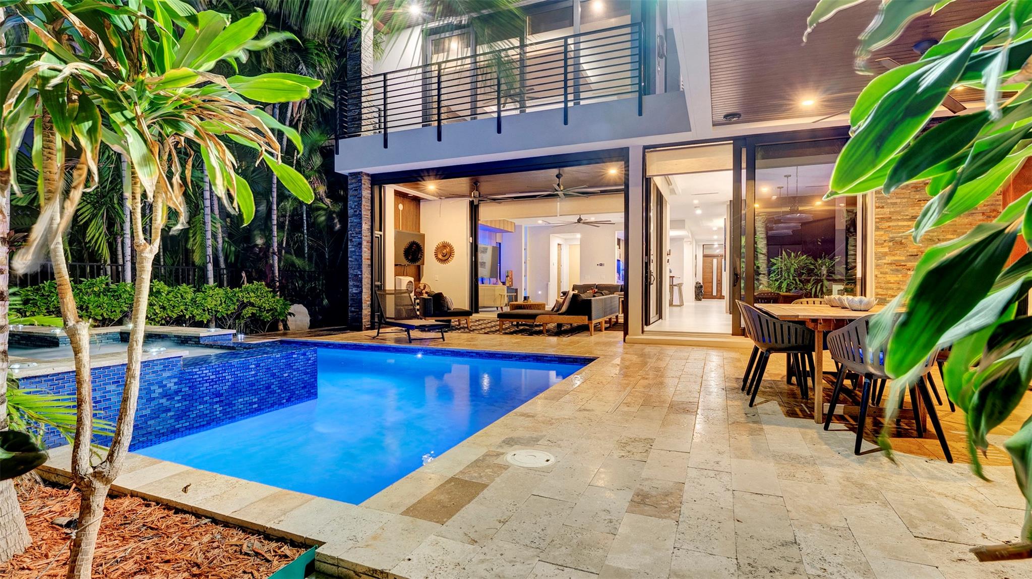 609 Poinciana Dr