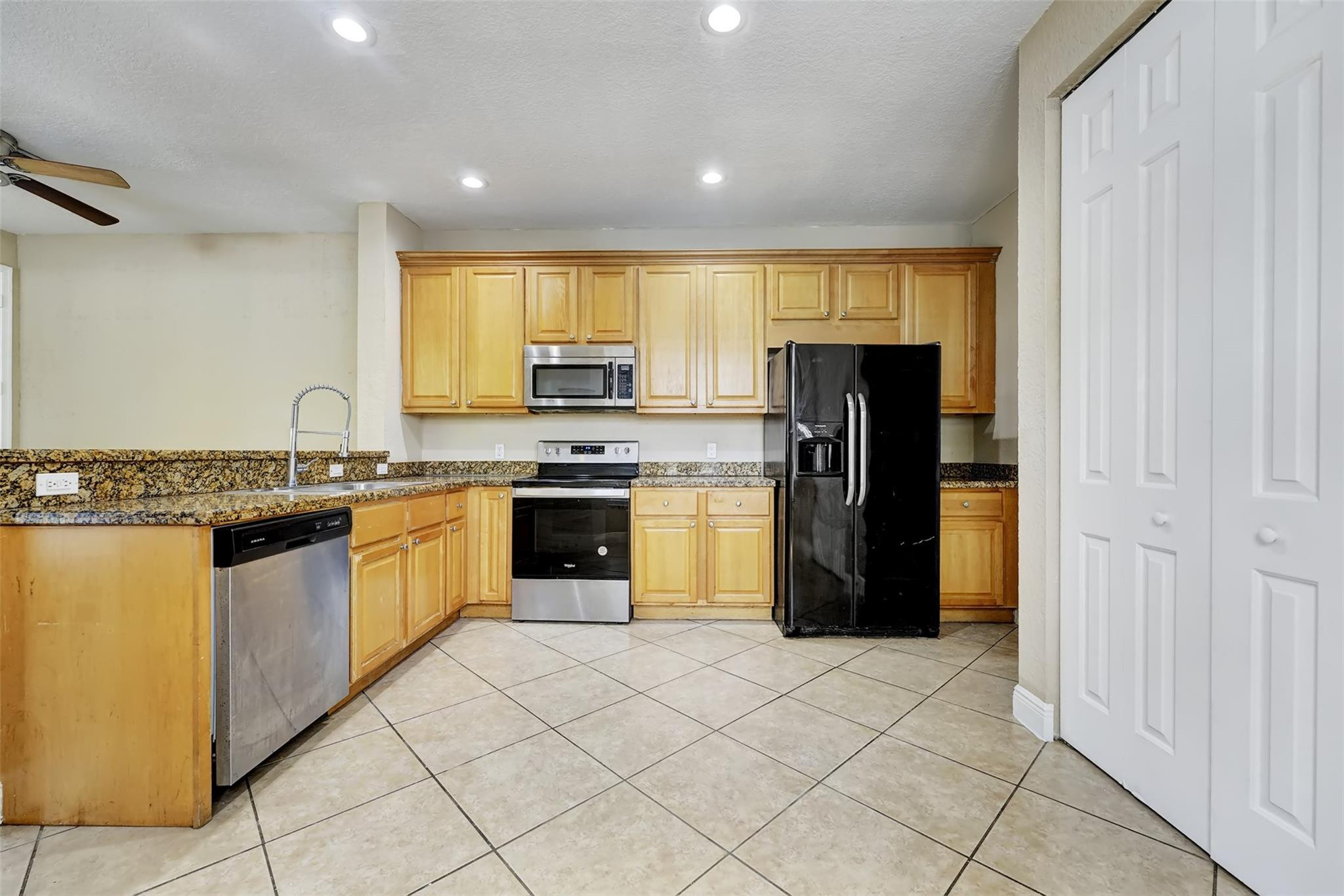 113 NW 11th