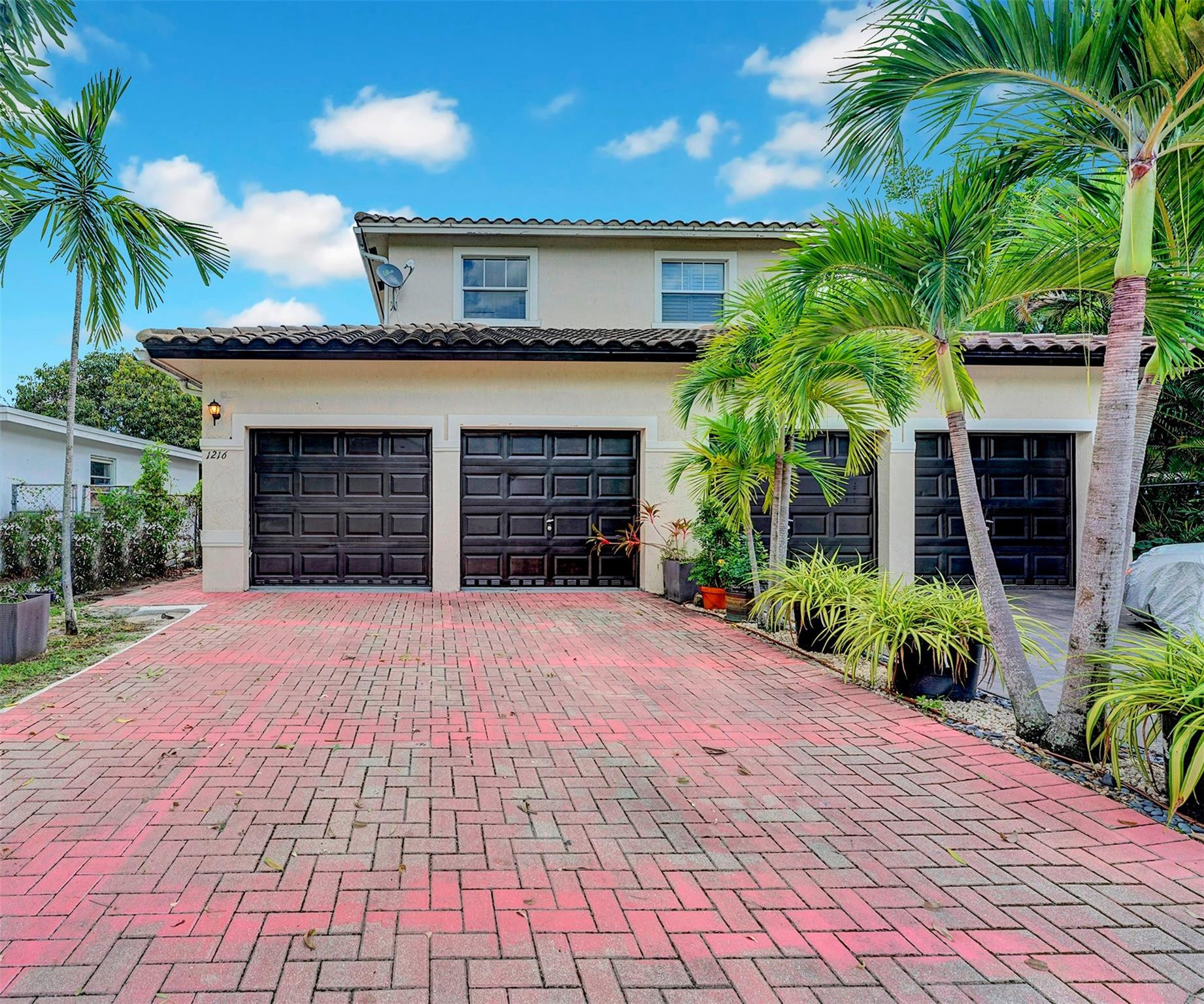 1111 NW 1st Ave 1111