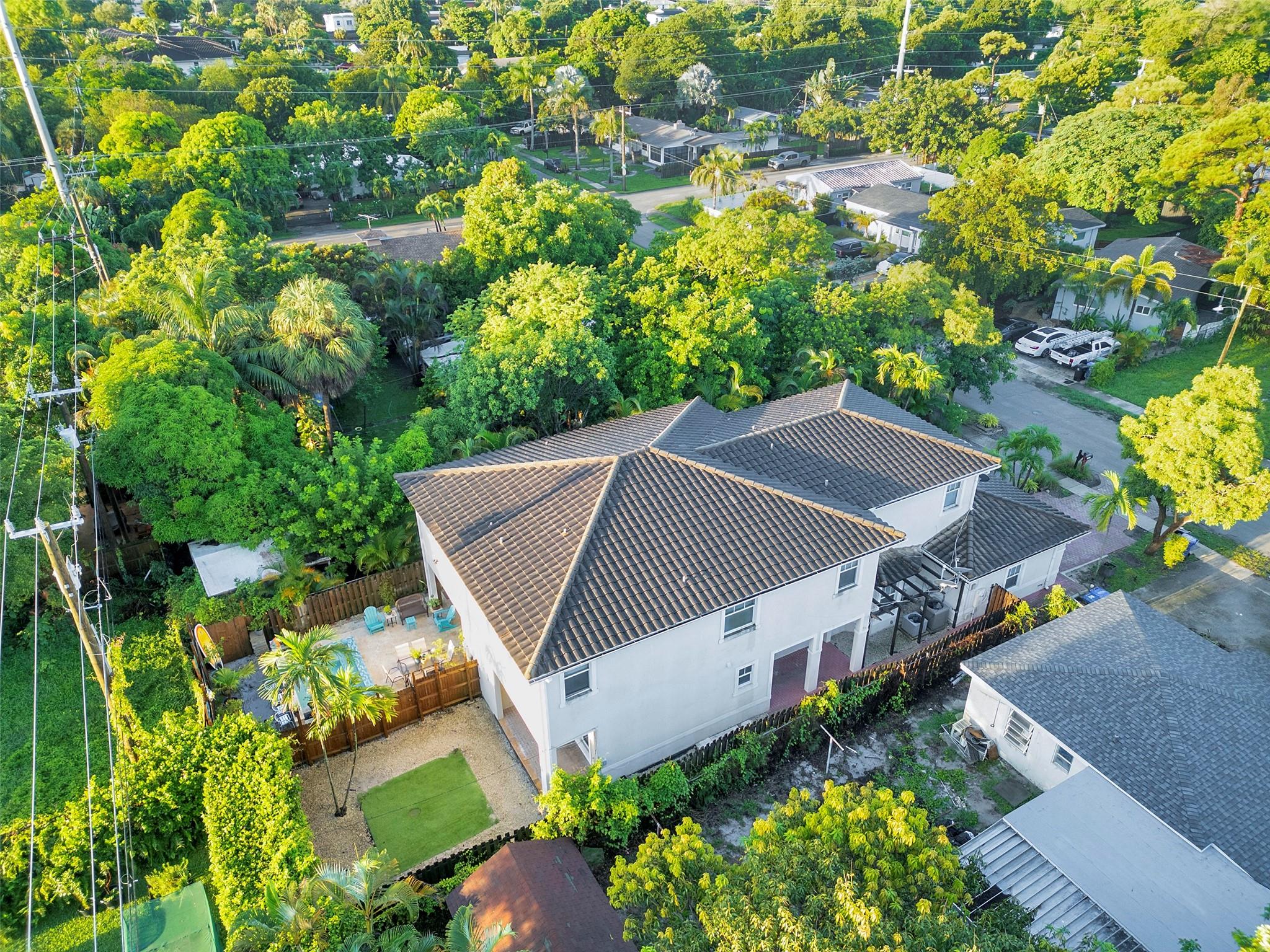 1111 NW 1st Ave 1111