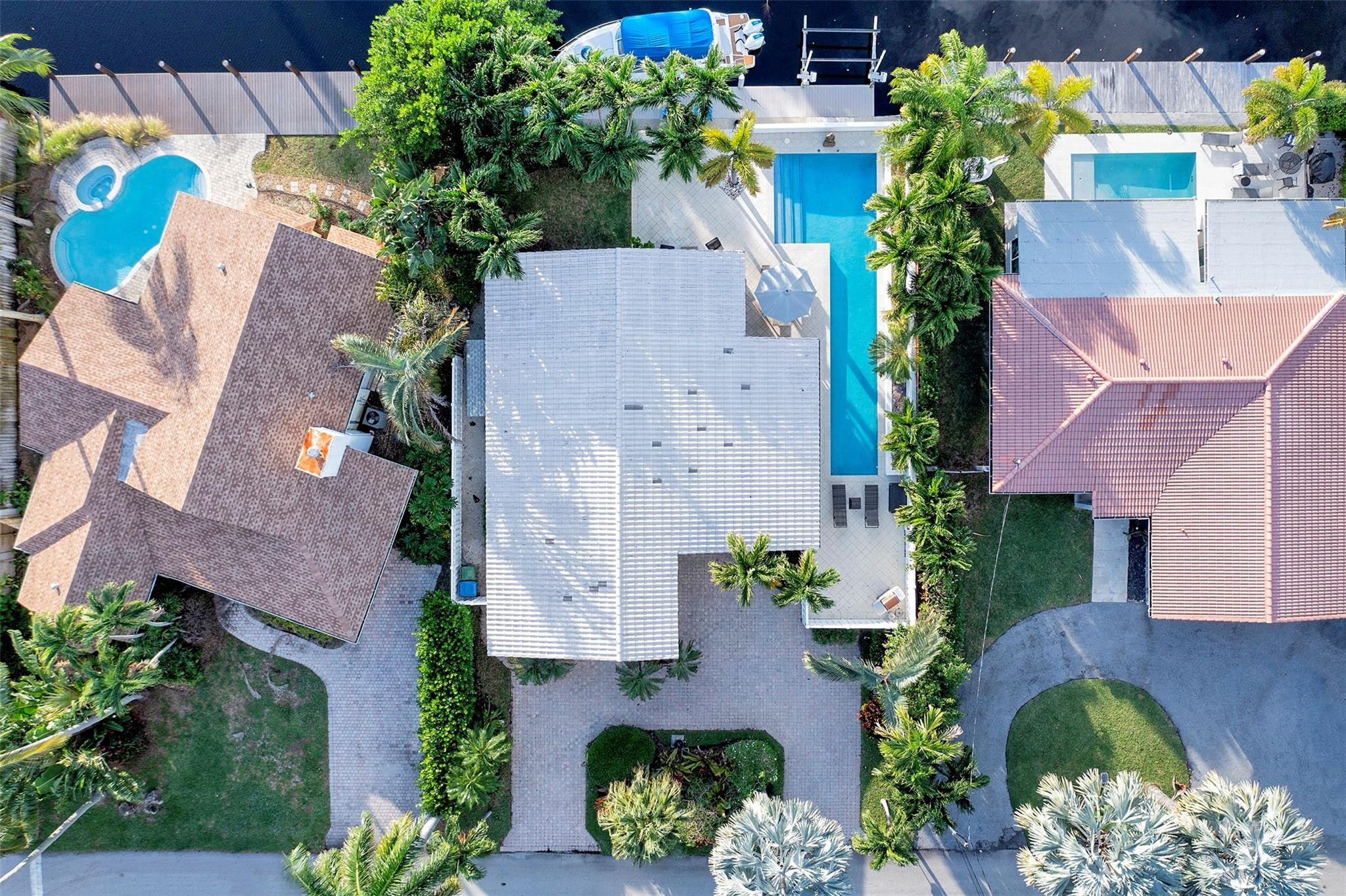 2409 NE 19th Ave