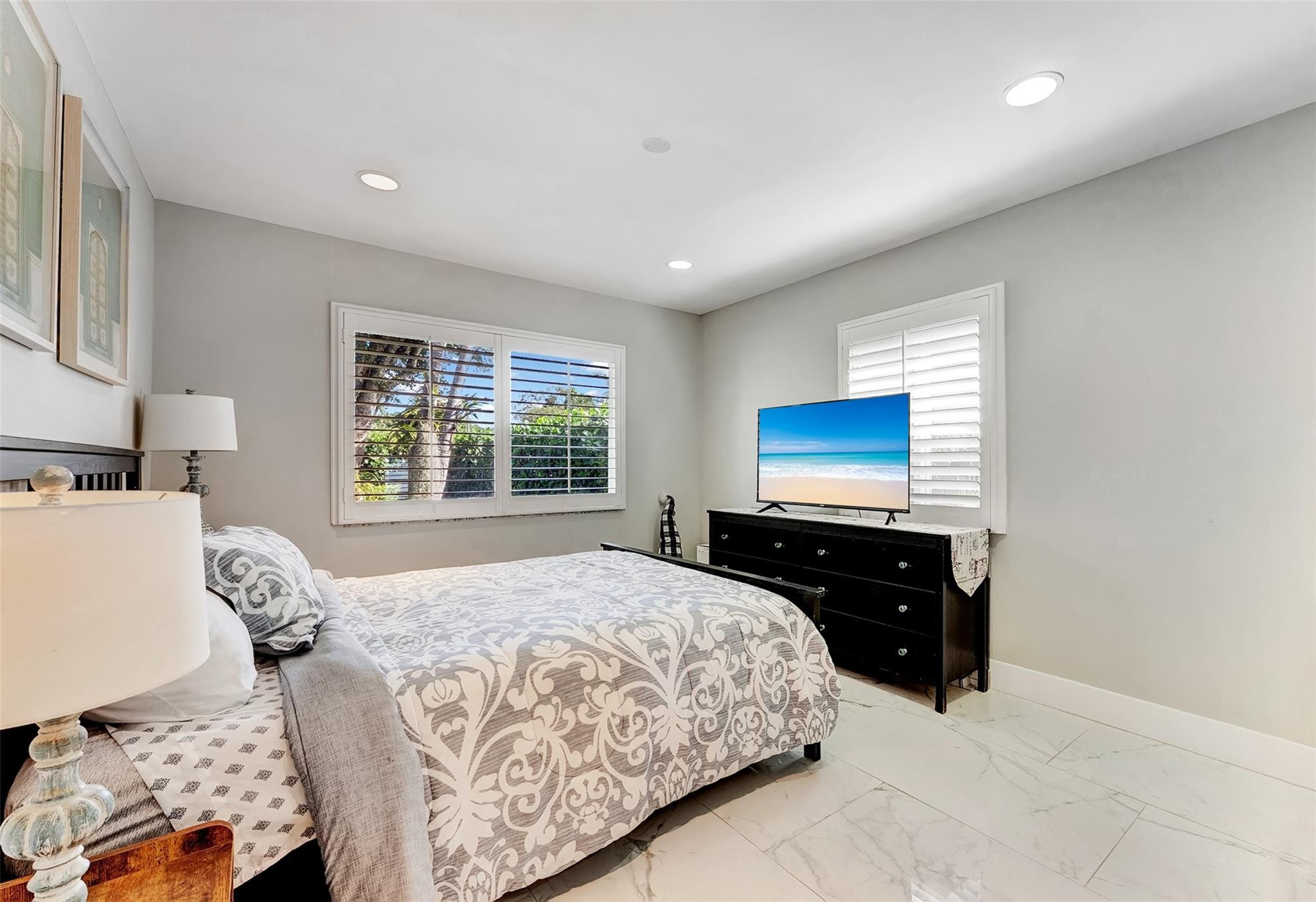 1345 NW 4th Ave