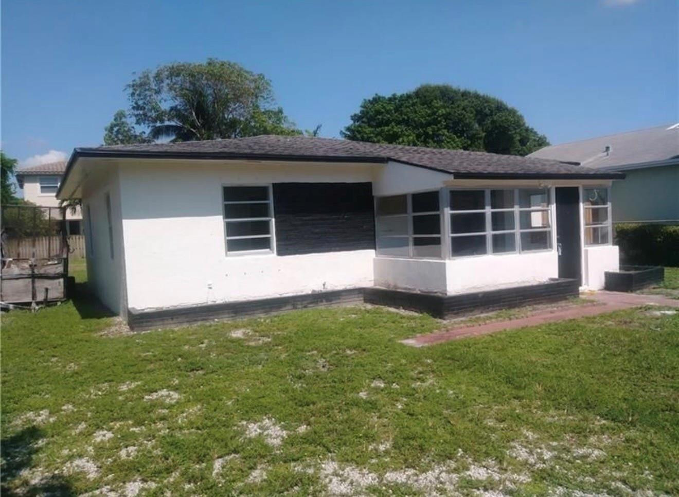 1115 NW 1st Avenue