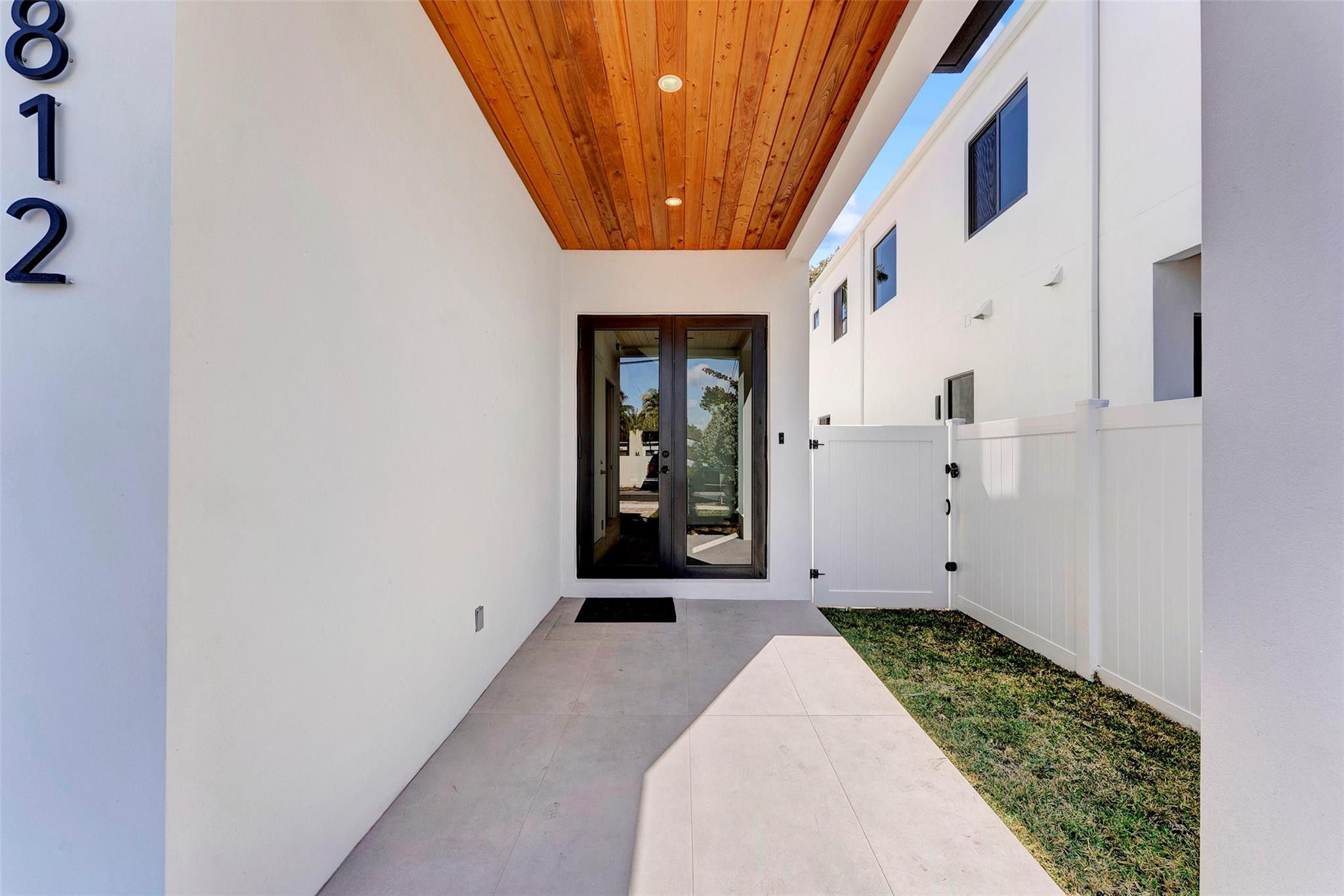 812 SE 12th Street 812