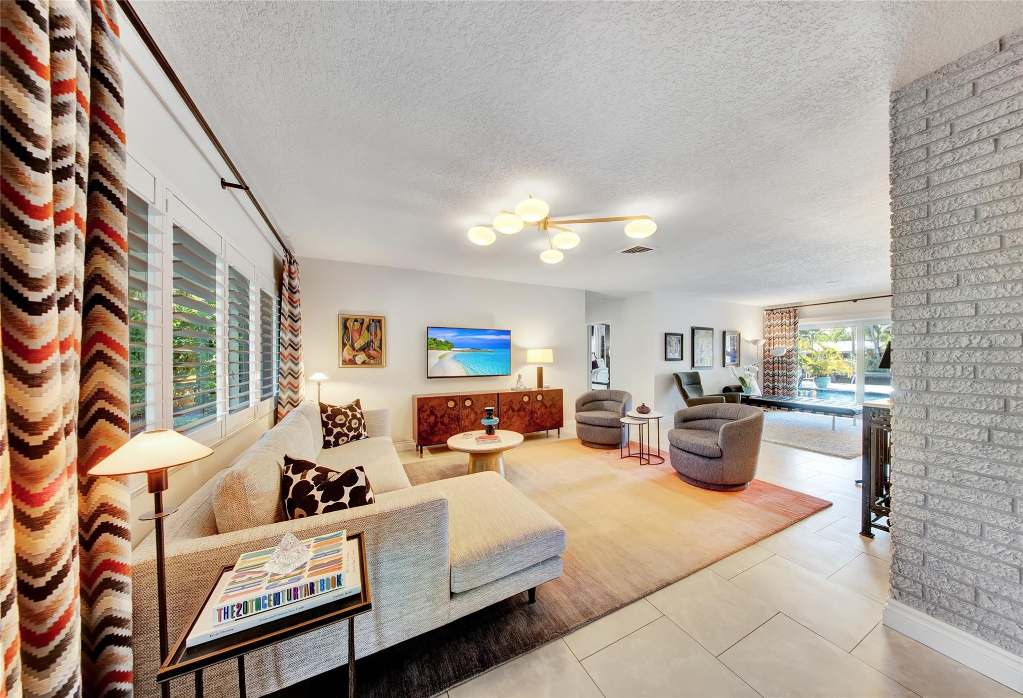 2116 NE 25th Street